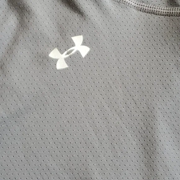 Ladies Under Armour Fitted V-Neck Shirt Sz Sm - Picture 2 of 4